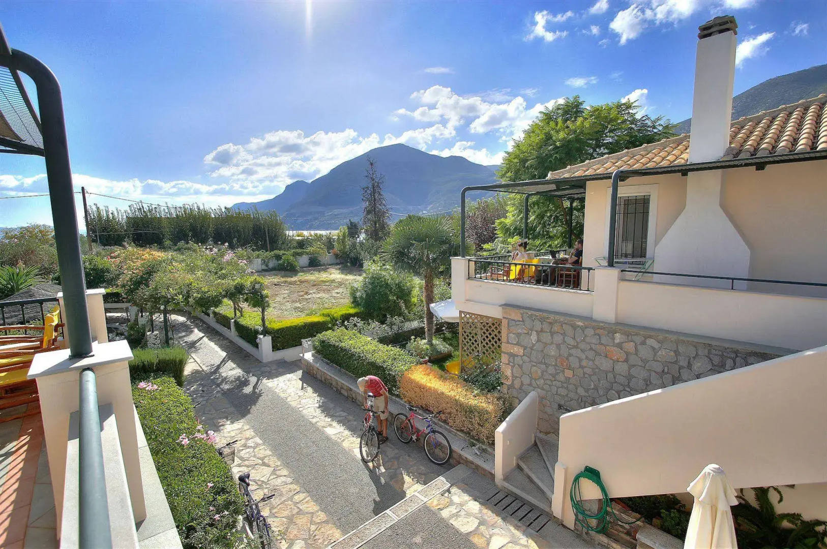 Sunny Garden Apartments