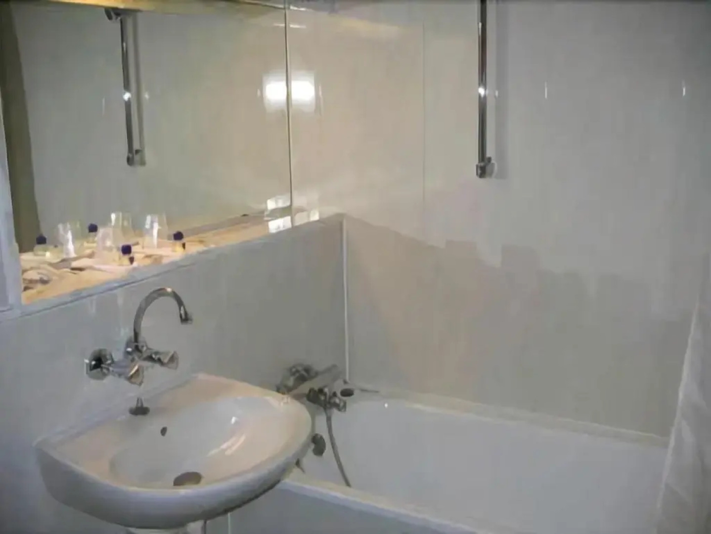 Brit Hotel Vallee du Lot