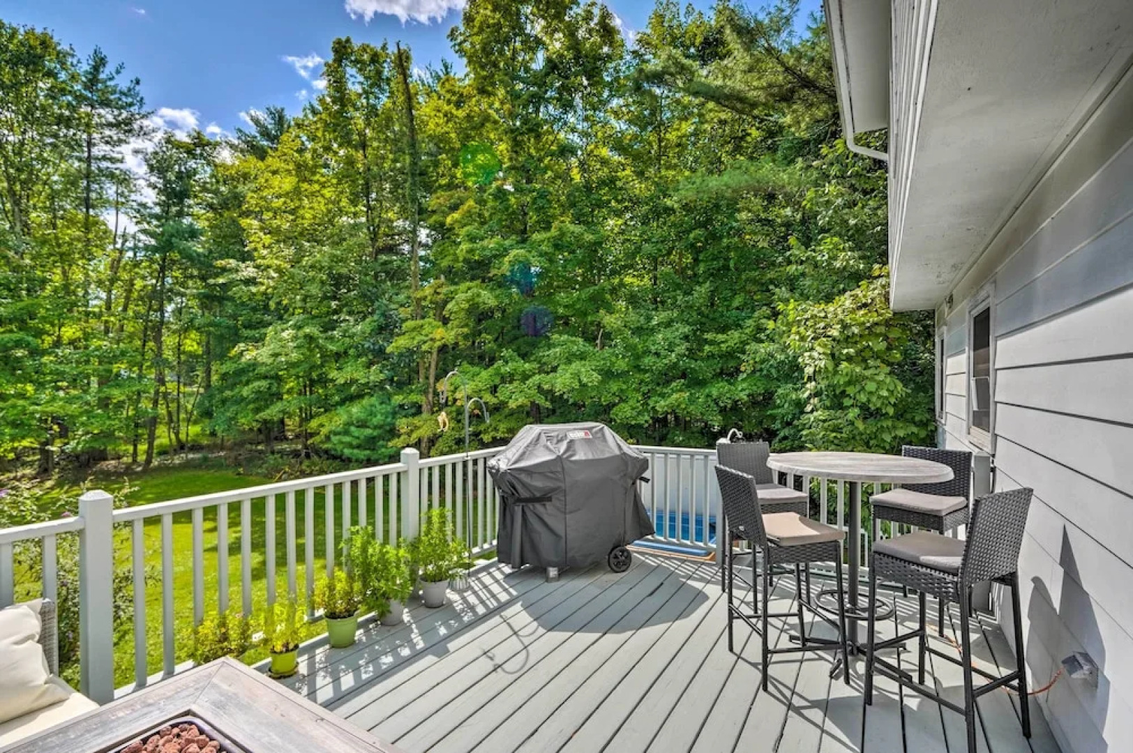 Woodstock Getaway w/ Hot Tub ~ 2 Mi to Dtwn!