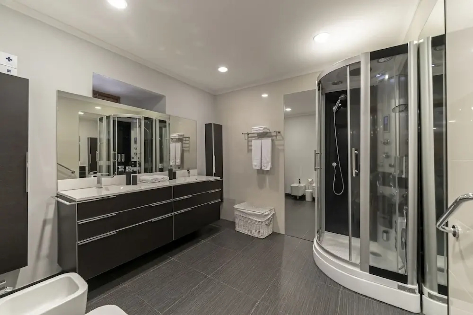 Cris's Home by Our Madeira