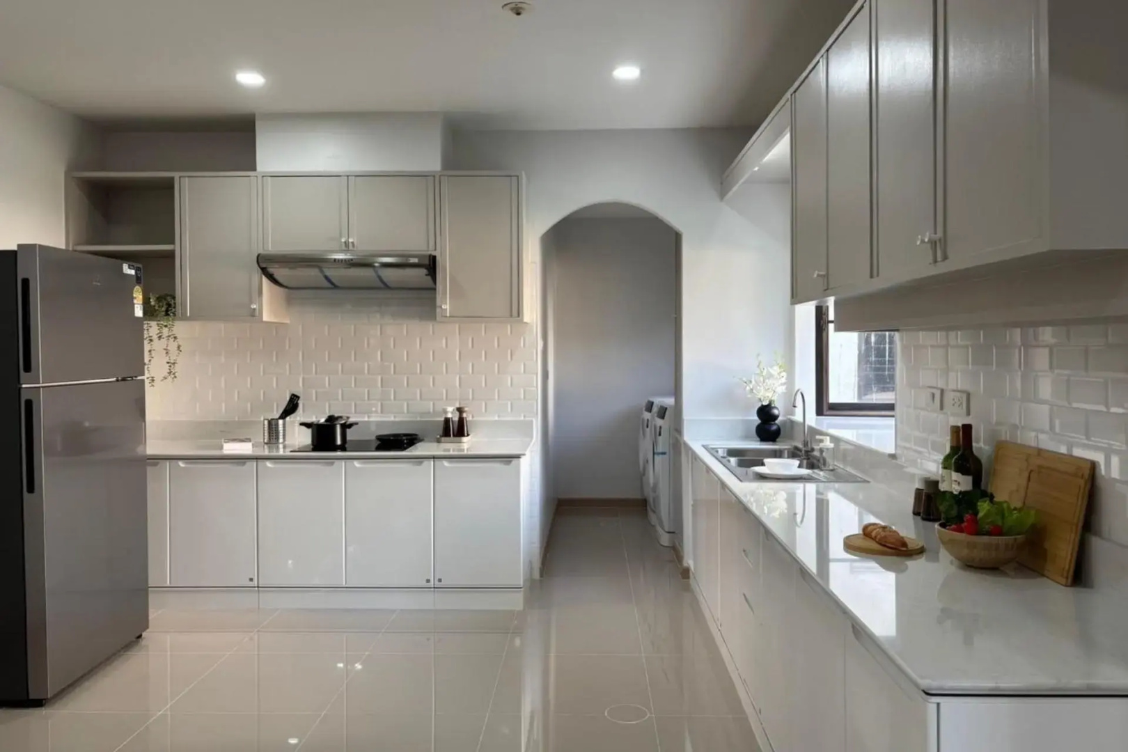 Seastar Hotel And Service Apartment