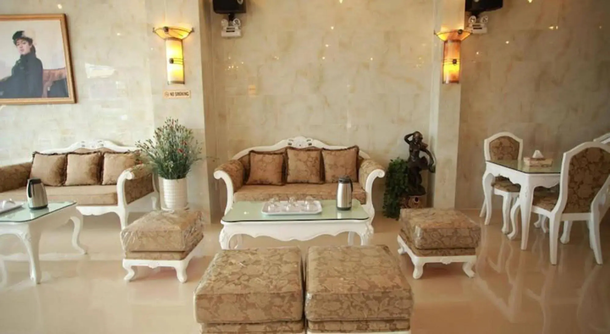 Tulip Hotel 2