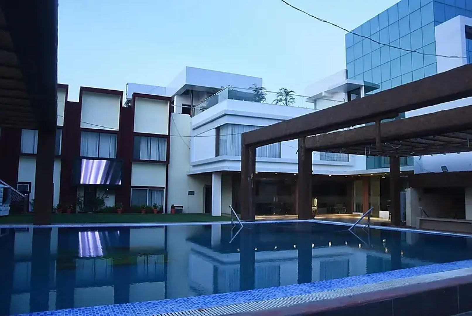 Sparsh Hotel & Resort