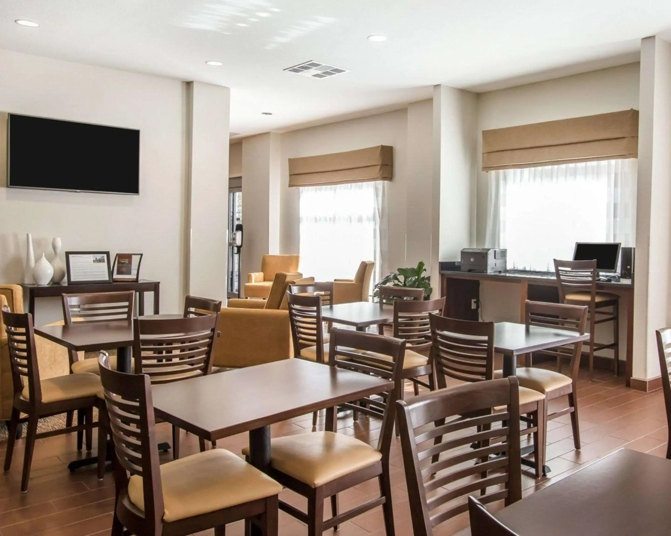 MainStay Suites Meridian - Bonita Lakes