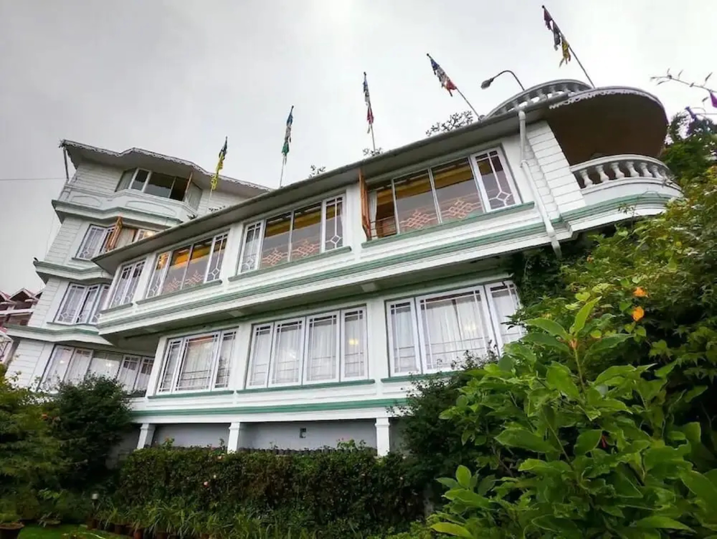 Singtom Tea Estate & Resort