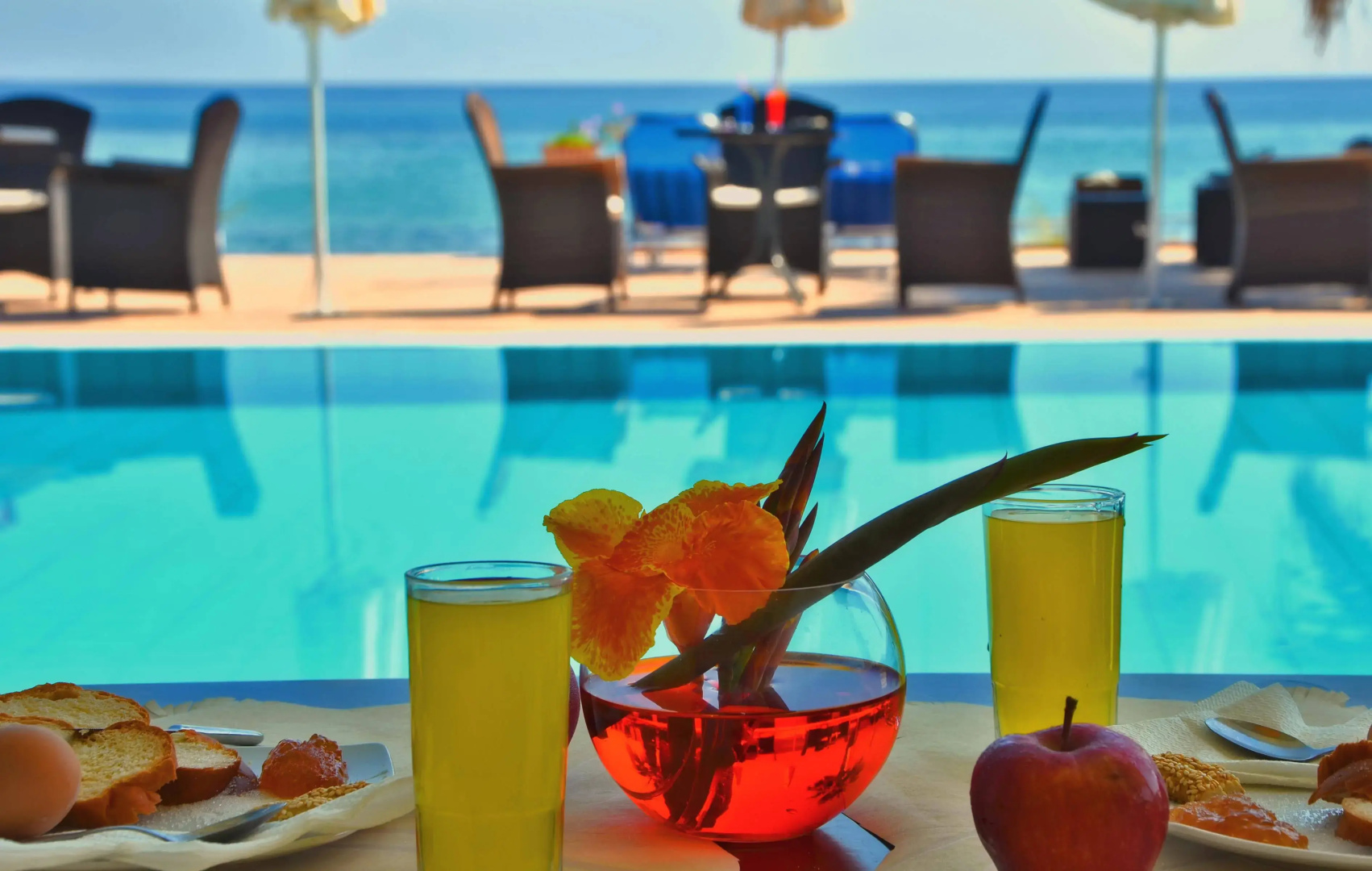 Belussi Beach Hotel & Suites