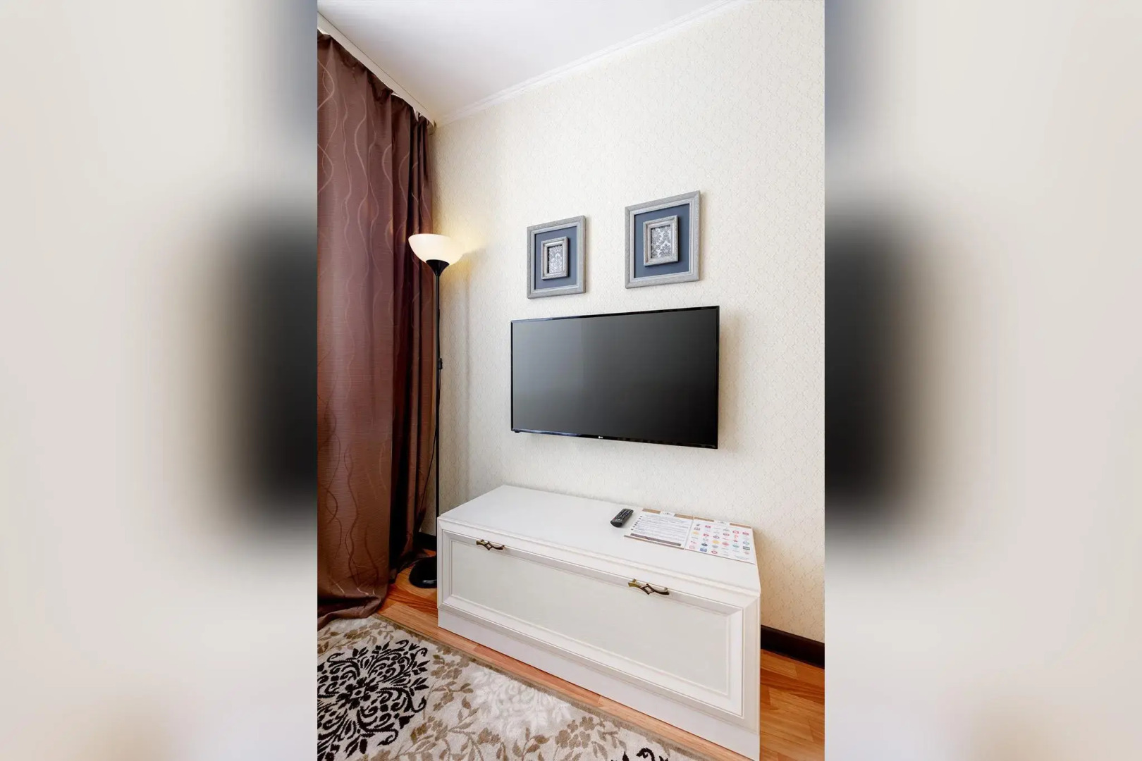 Авион на проспекте Ленина 38