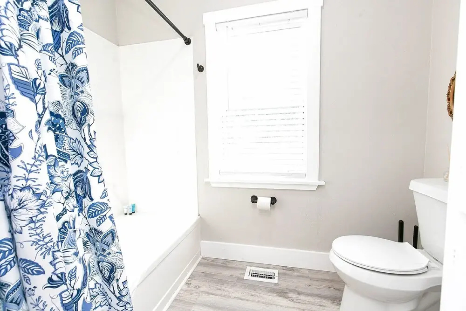 Luxurious Haus With Firepit & Cowboypool - 6 Mins to Fred