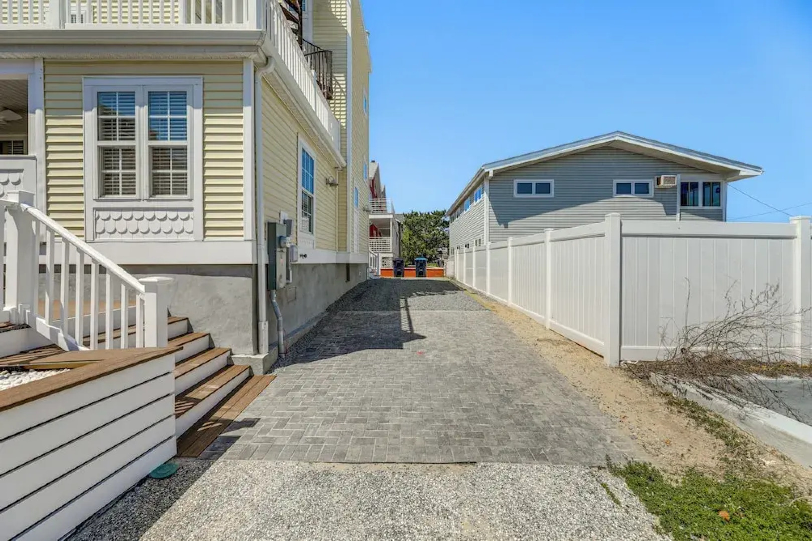 Steps to Shore: Newly Renovated Dewey Beach Home!
