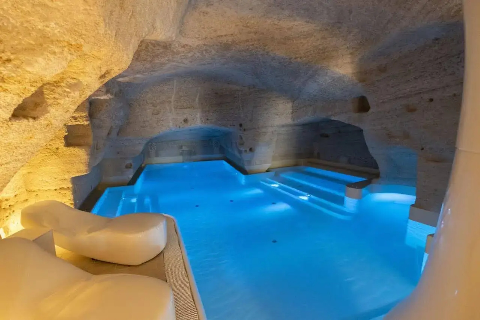Aquatio Cave Luxury Hotel & SPA