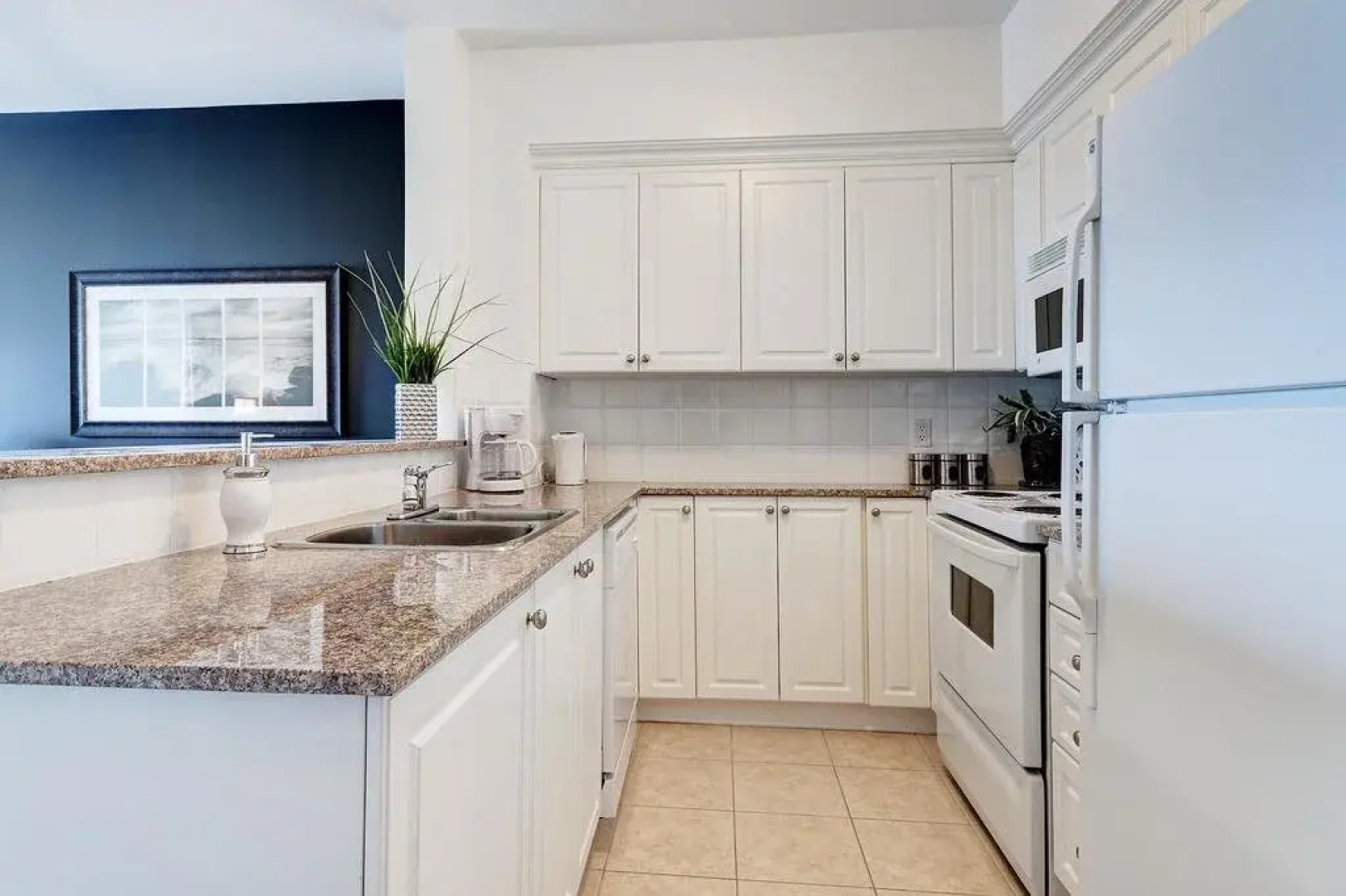 Corporate Stays 50 Laurier Apartment