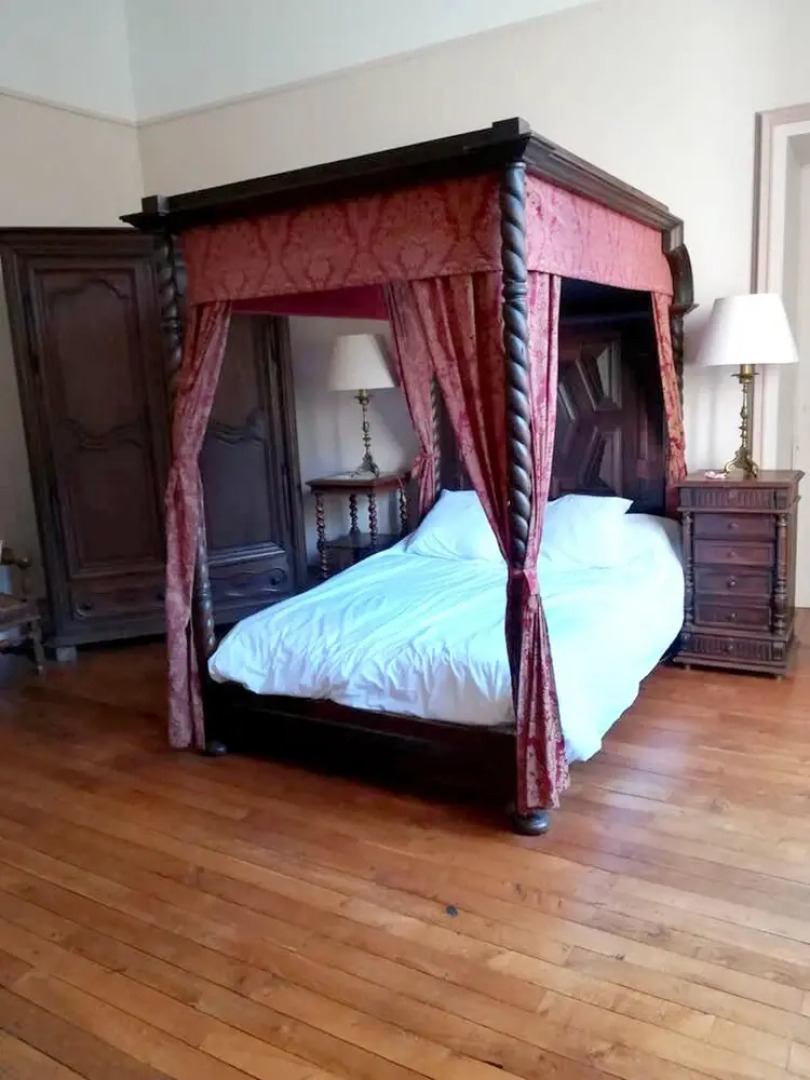 Mansion With 7 Bedrooms in Mosnay, With Enclosed Garden and Wifi