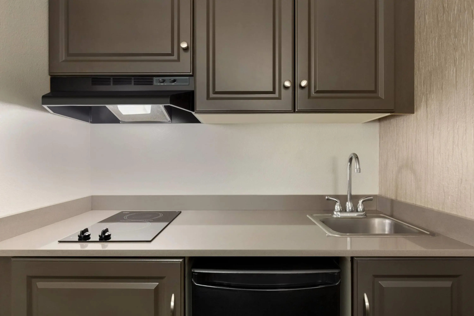 La Quinta Inn & Suites by Wyndham Fairbanks Airport