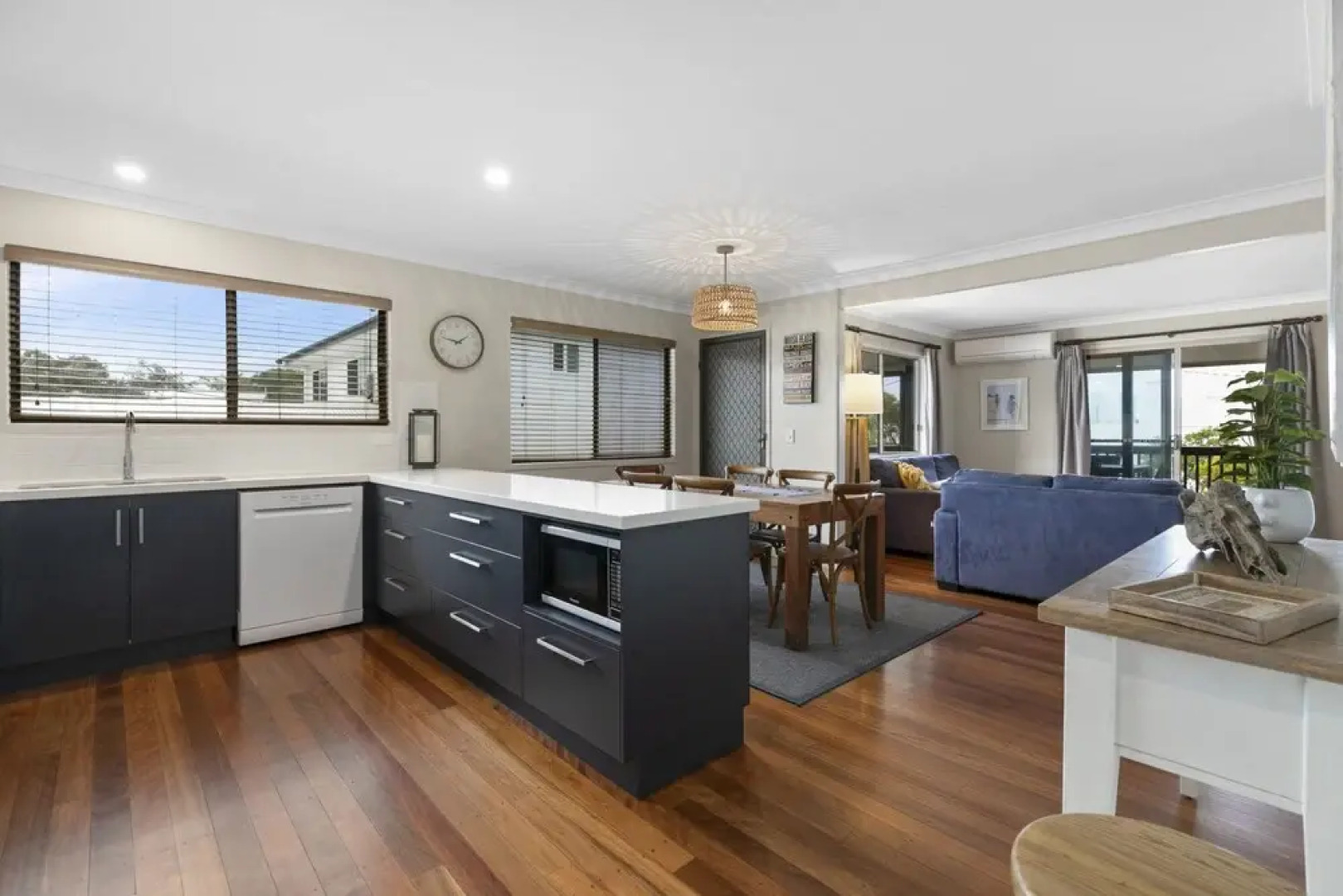 Sundance, Pet Friendly Beach House In Peregian! 59 Lorikeet Drive