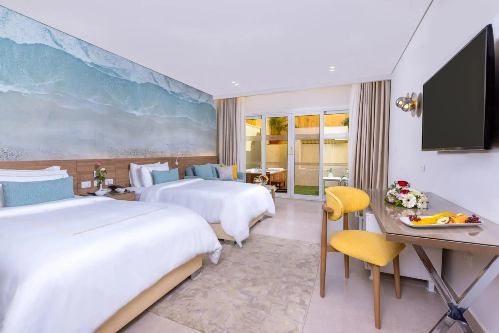 Курортный отель Amwaj Oyoun Resort & Casino