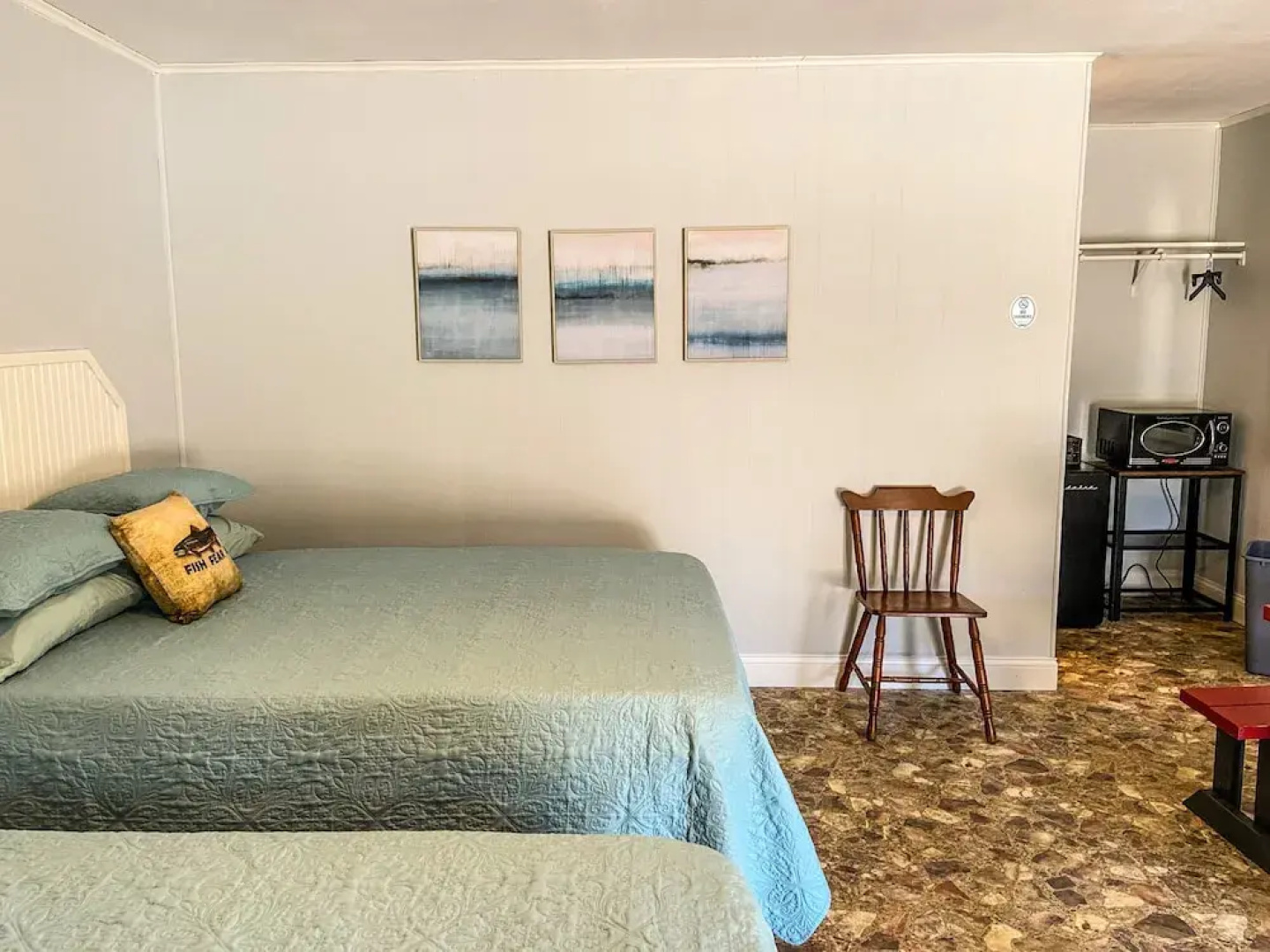 Reel Inn and Lodge