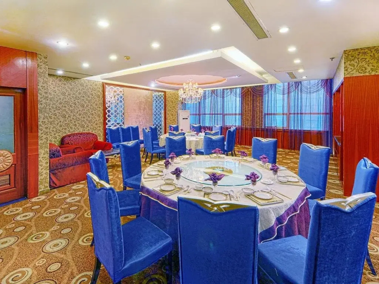 Legend Holiday Hotel