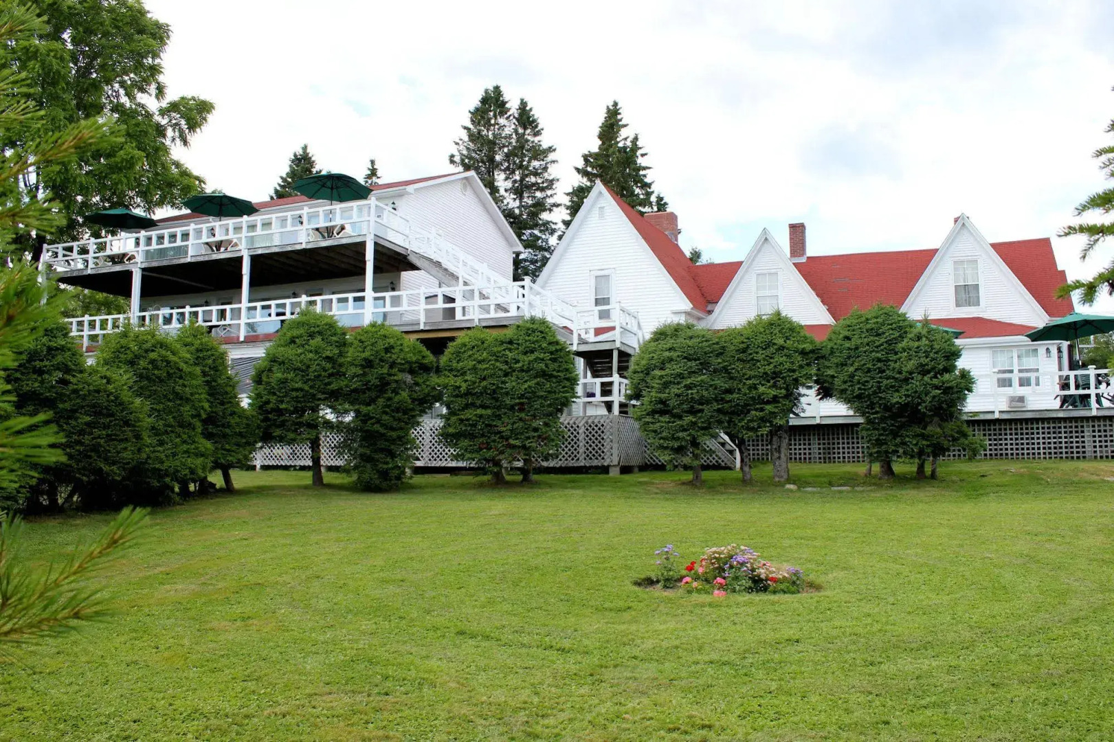 Tara Manor Inn