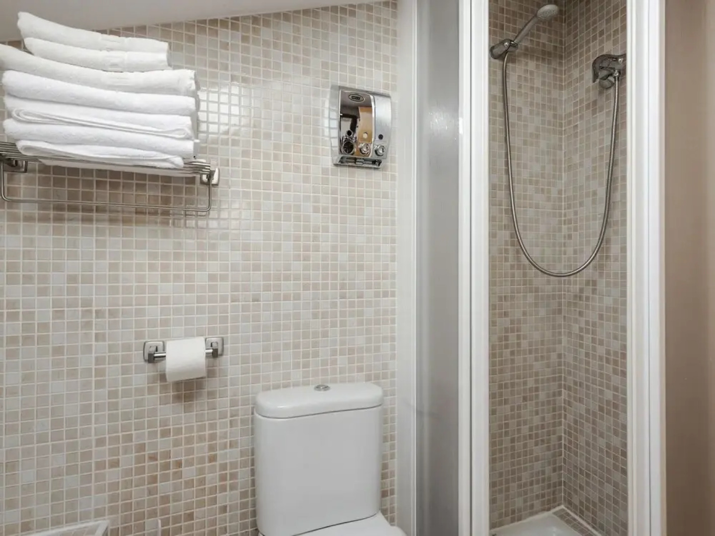 Modern Apartment in Gudar With Terrace