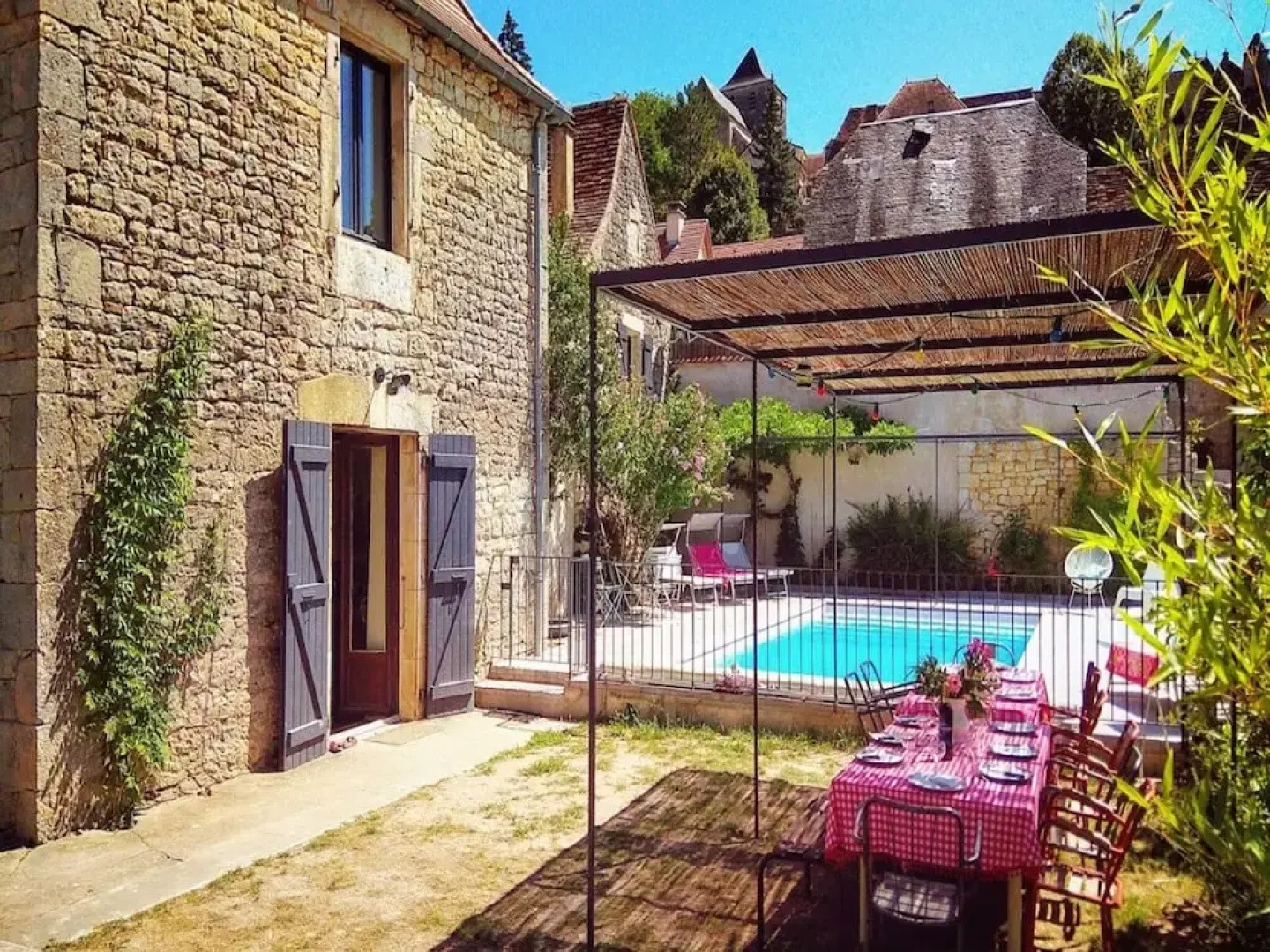Stylish Renovated Villagehouse With Private Swimming Pool Garden and Lovely View