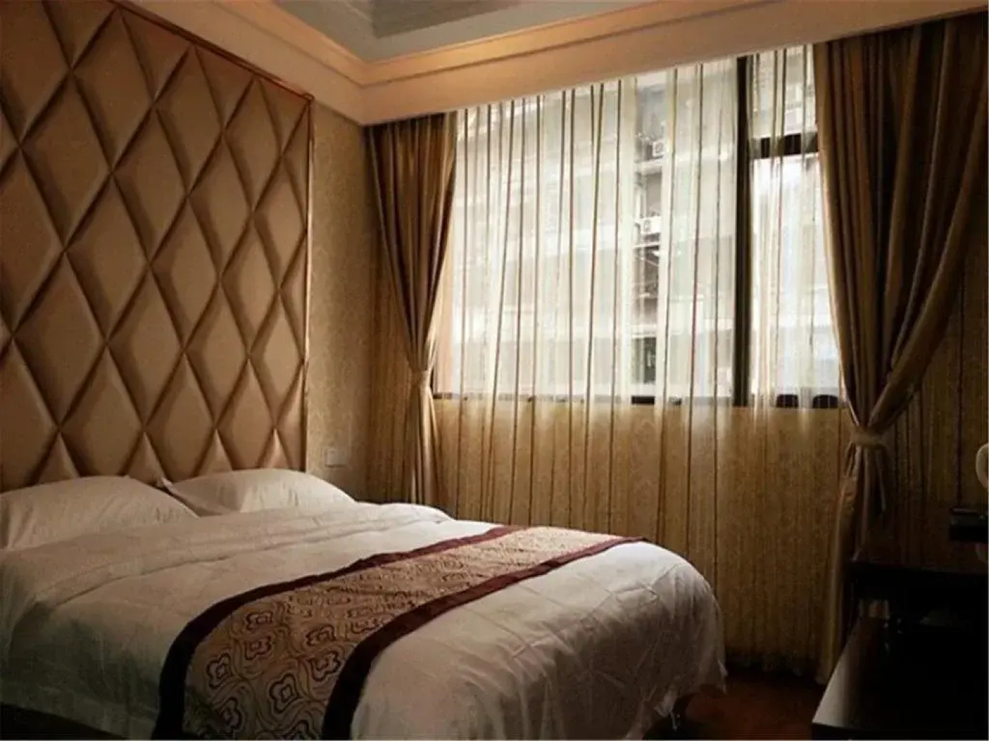 Neijiang Jiayi Classic Inn