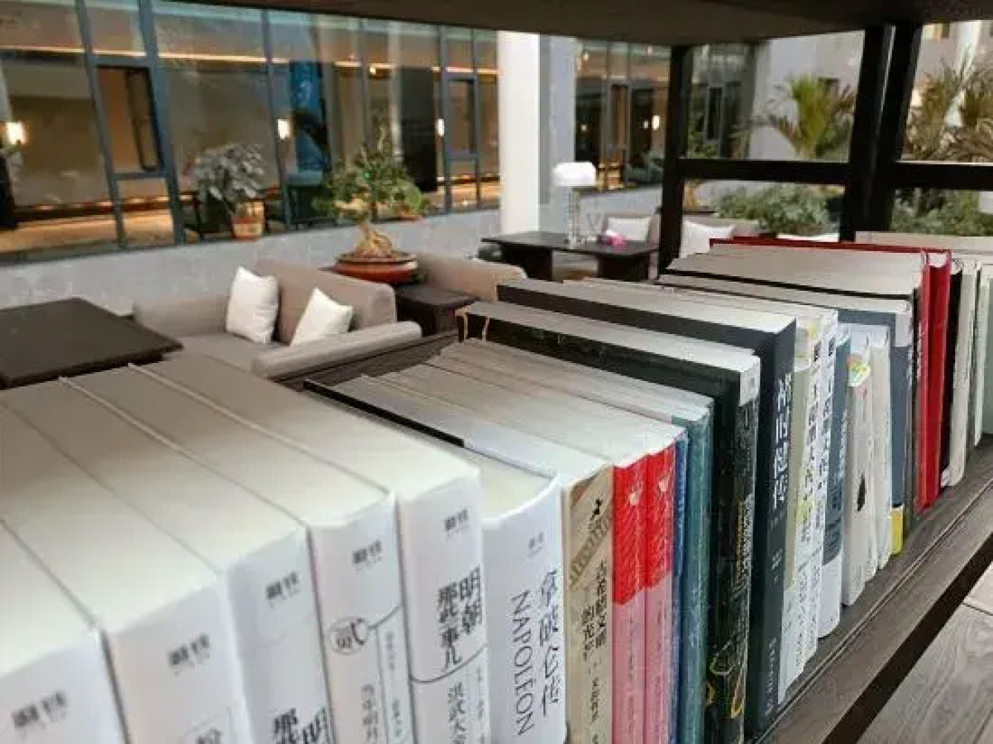 Kroraina Guest Hotel