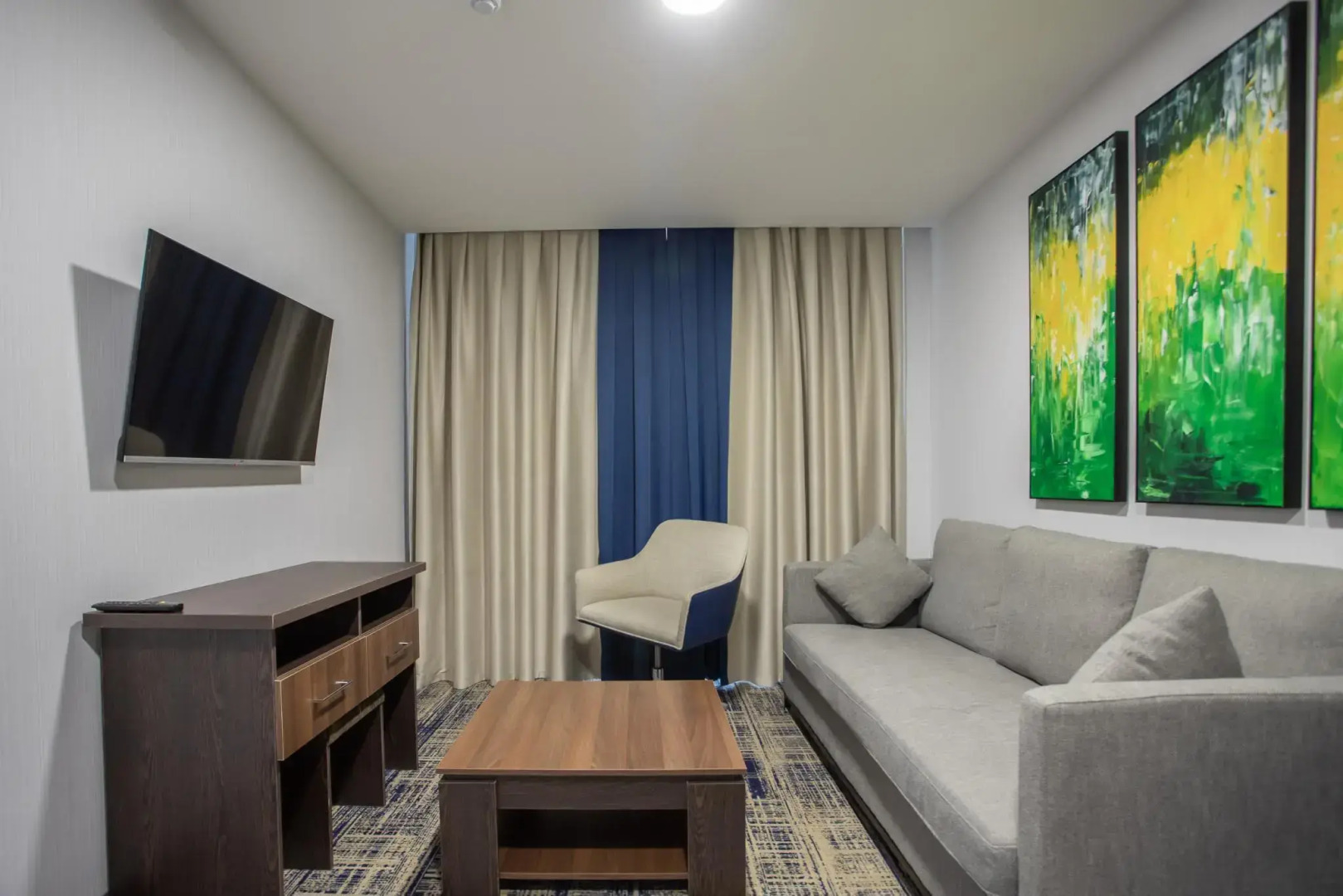 Avenue Park Hotel (Авеню Парк)