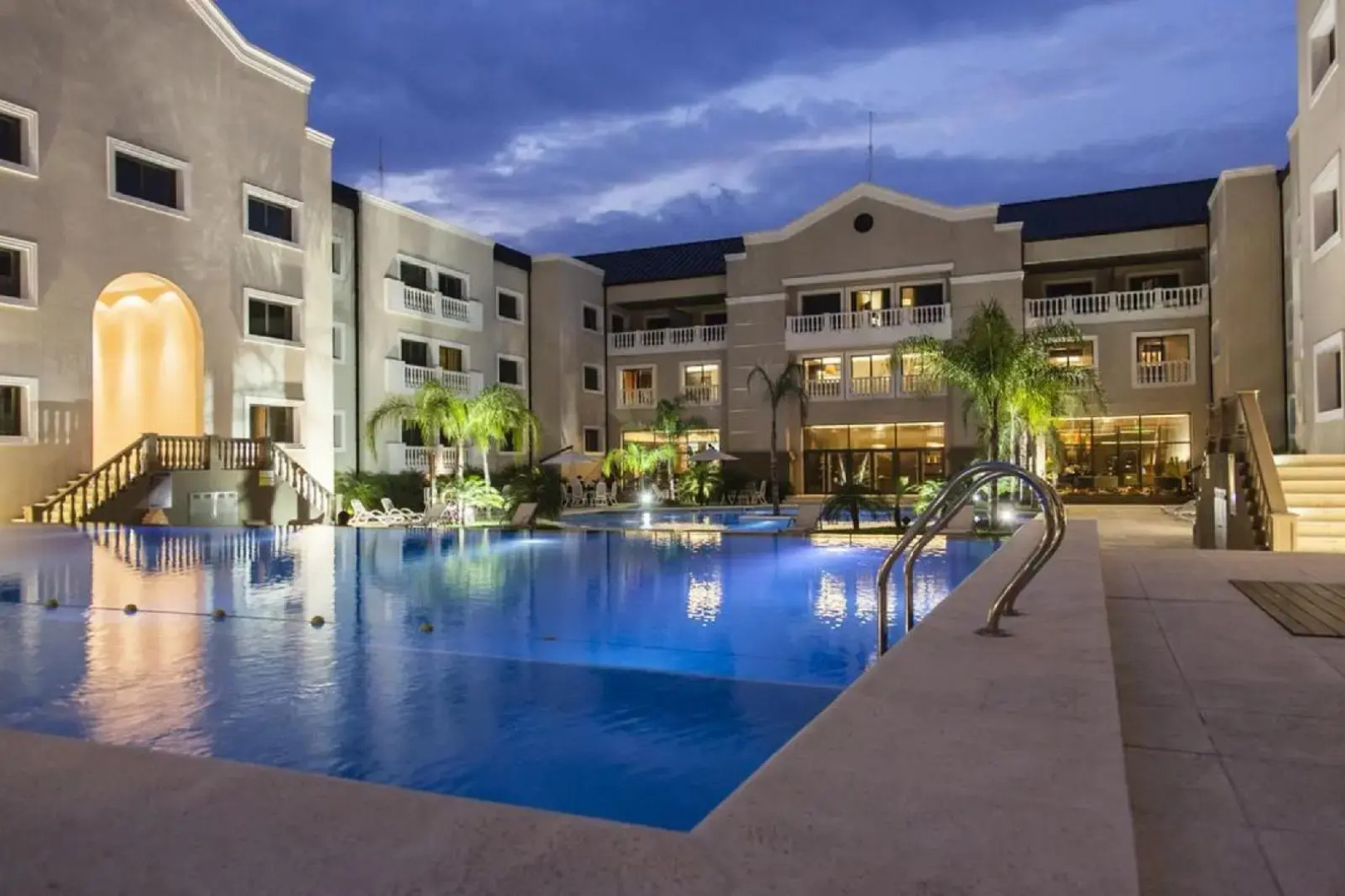 Howard Johnson Hotel & Casino