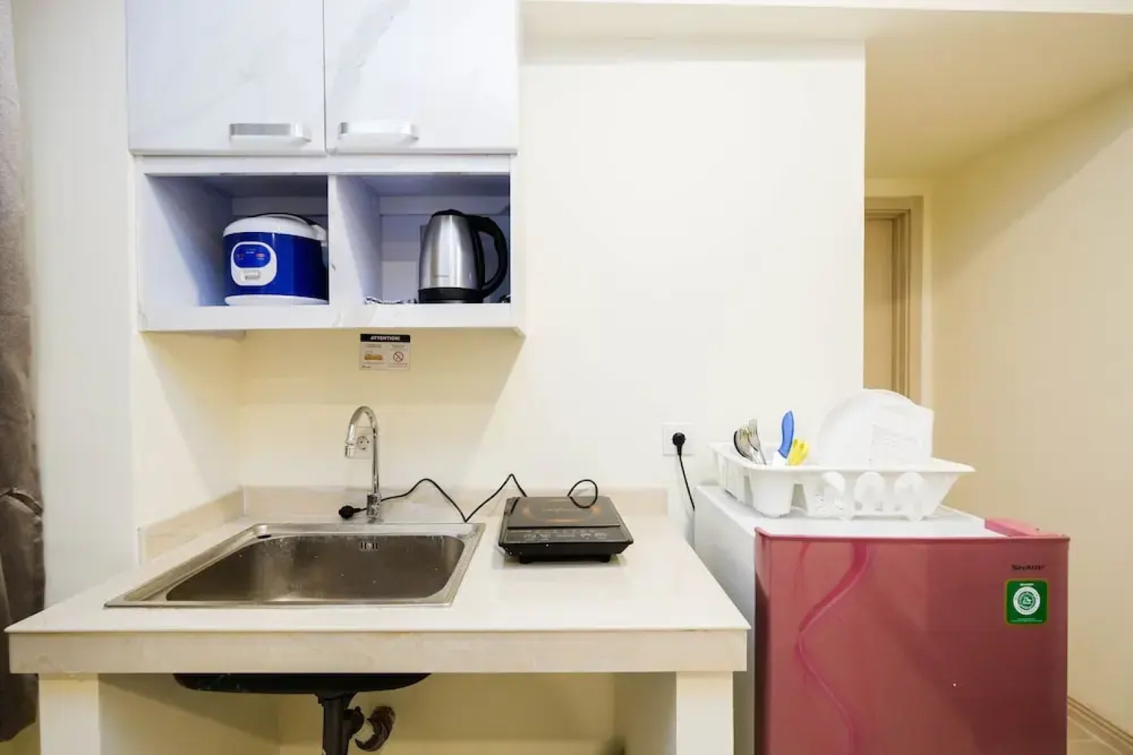 Homey And Cozy Living 1Br + Working Room At Meikarta Apartment