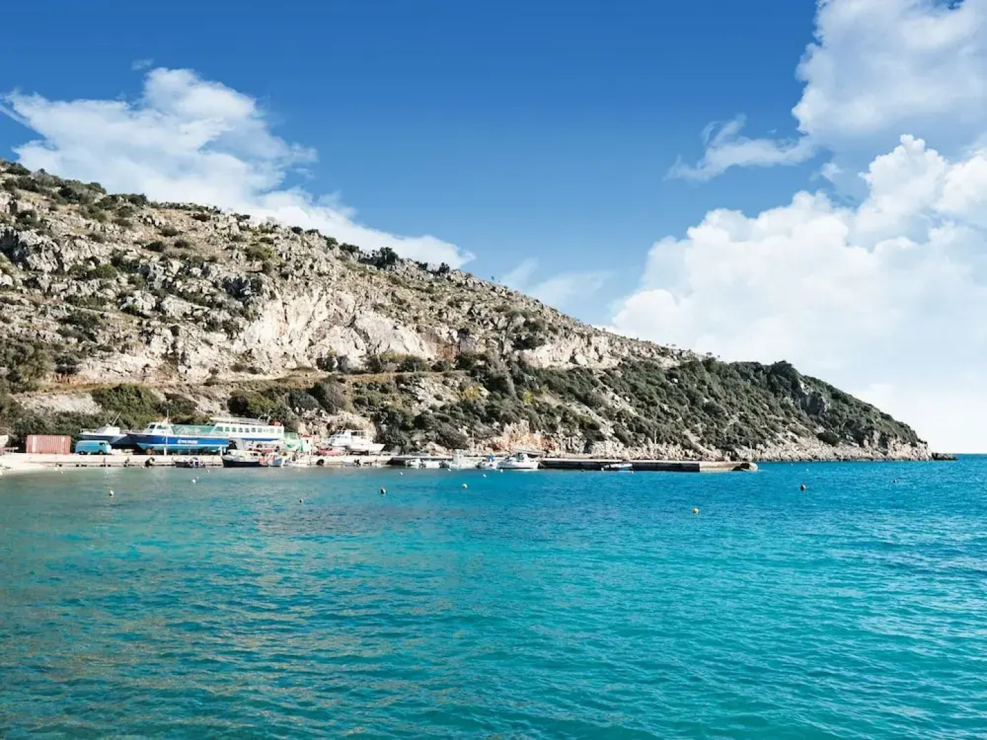 Quaint Holiday Home in Volimes Near Navagio Beach