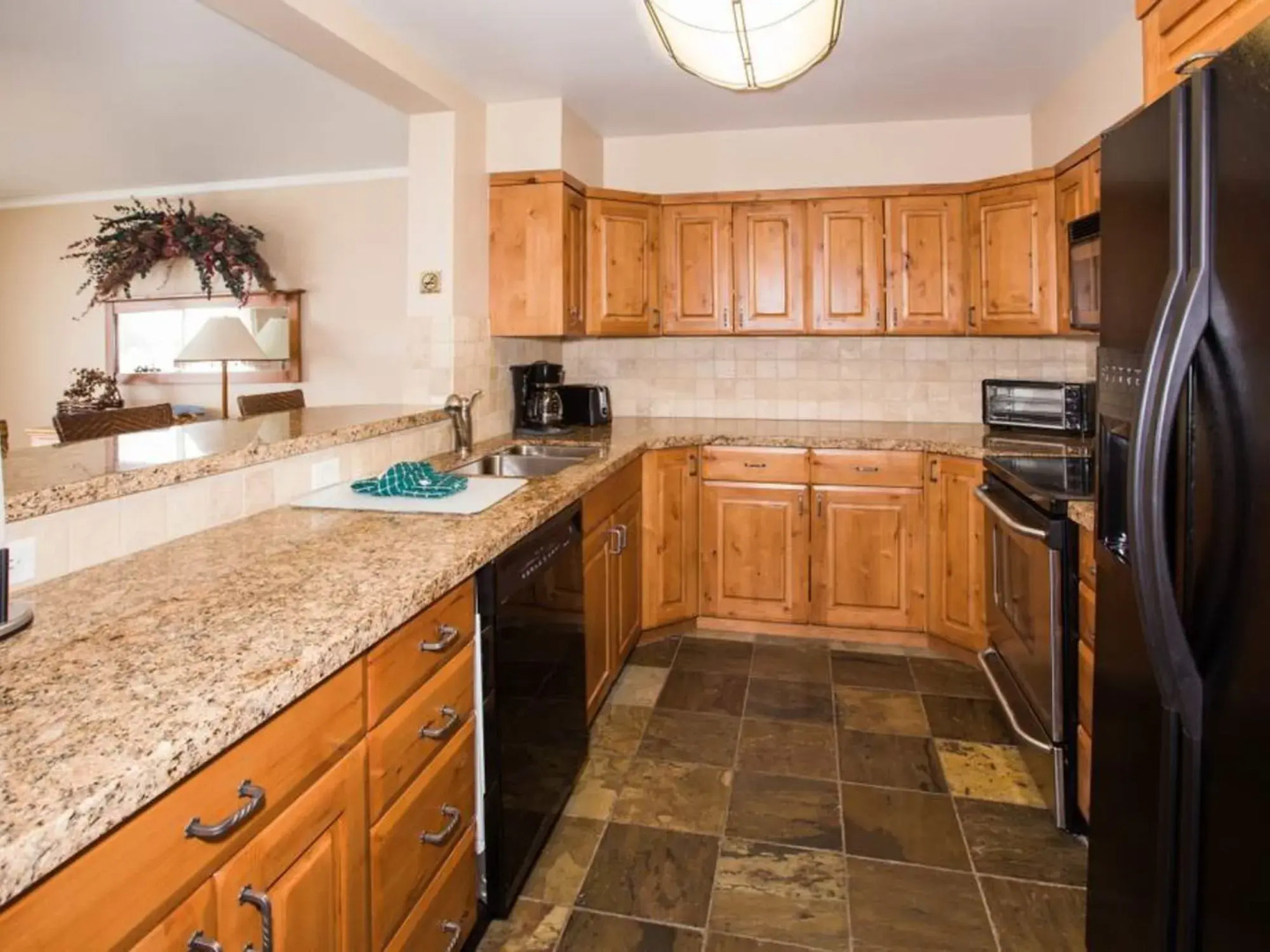 Resort Plaza By Identity Properties