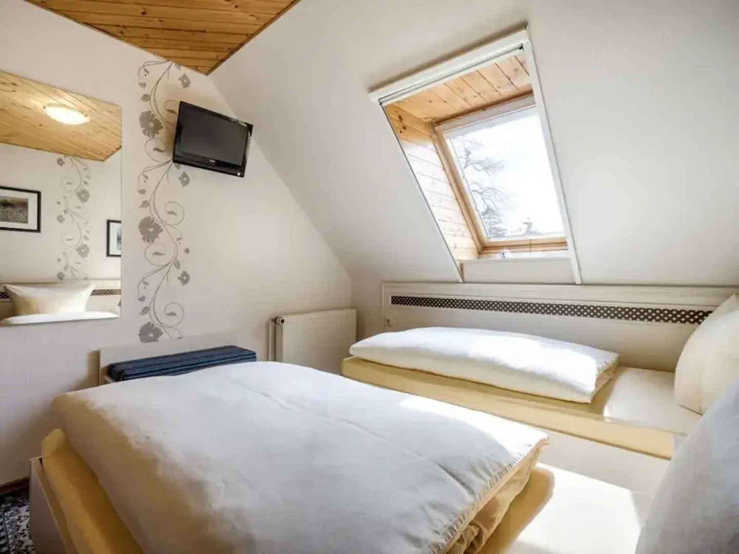 Am Rotdorn Modern Retreat