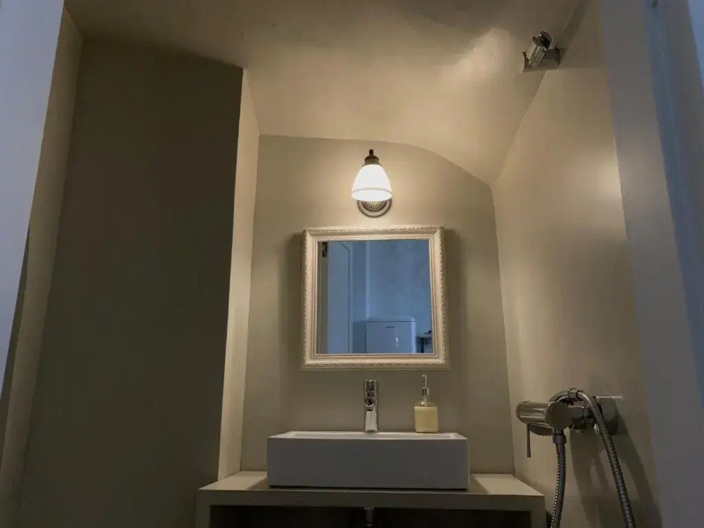 1890 Fanourakis House