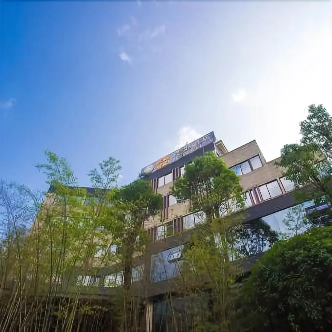 Qiliping Peninsula Hotel