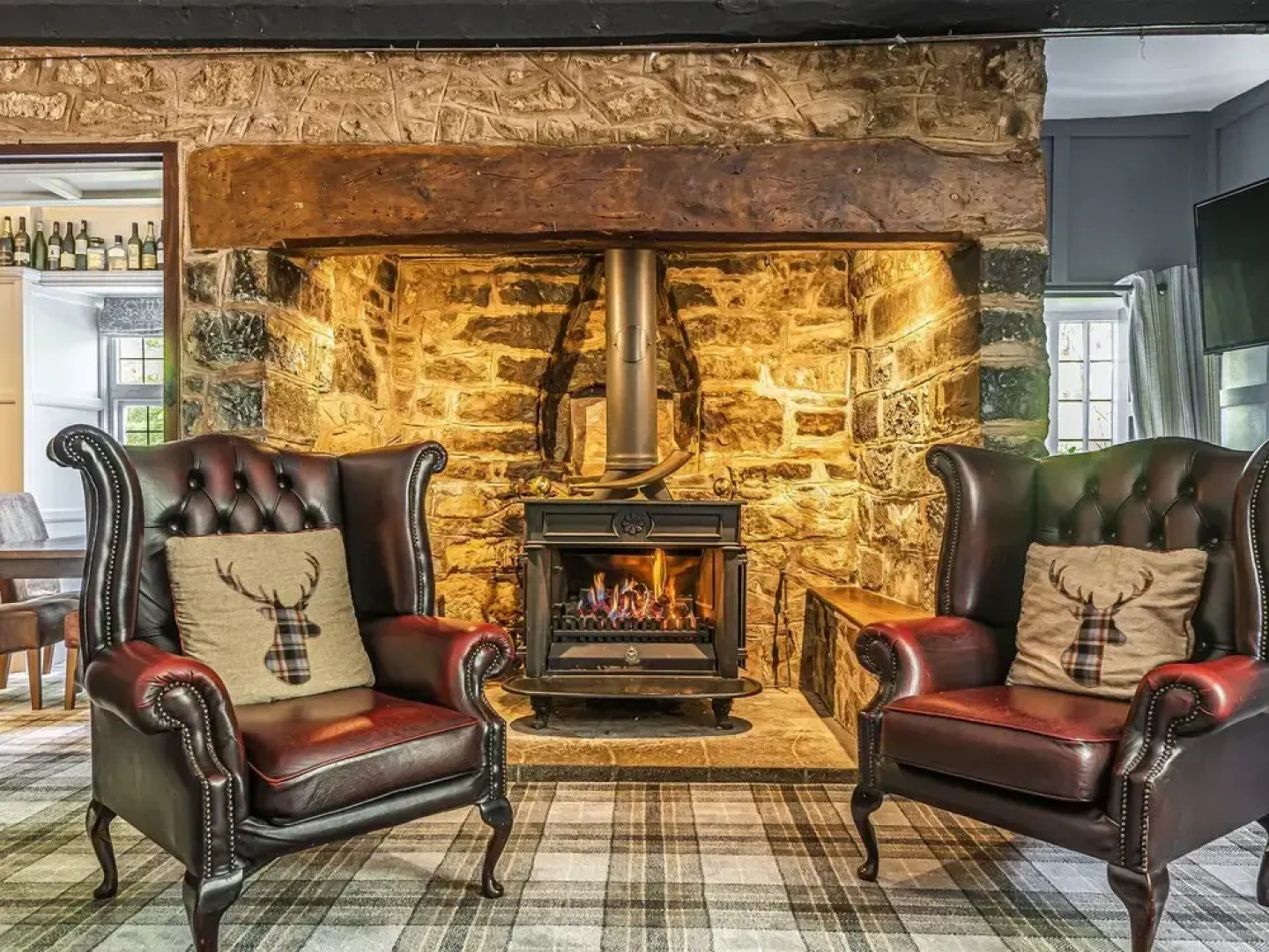 Dragon House Hotel