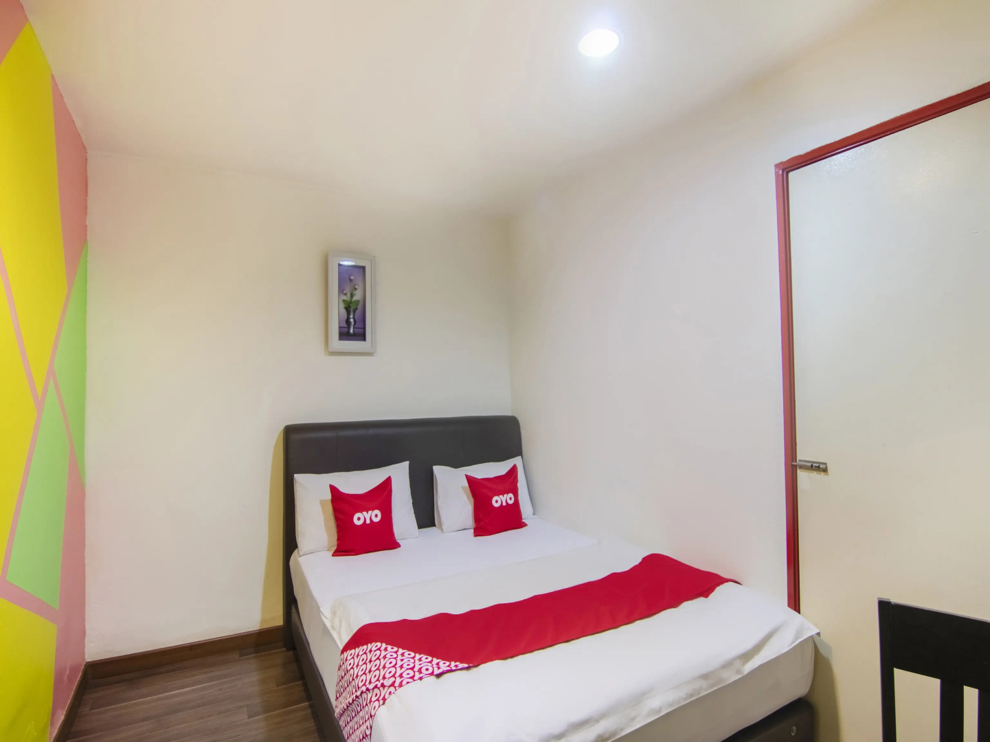 OYO 89891 1st Inn Hotel Subang (SJ15)