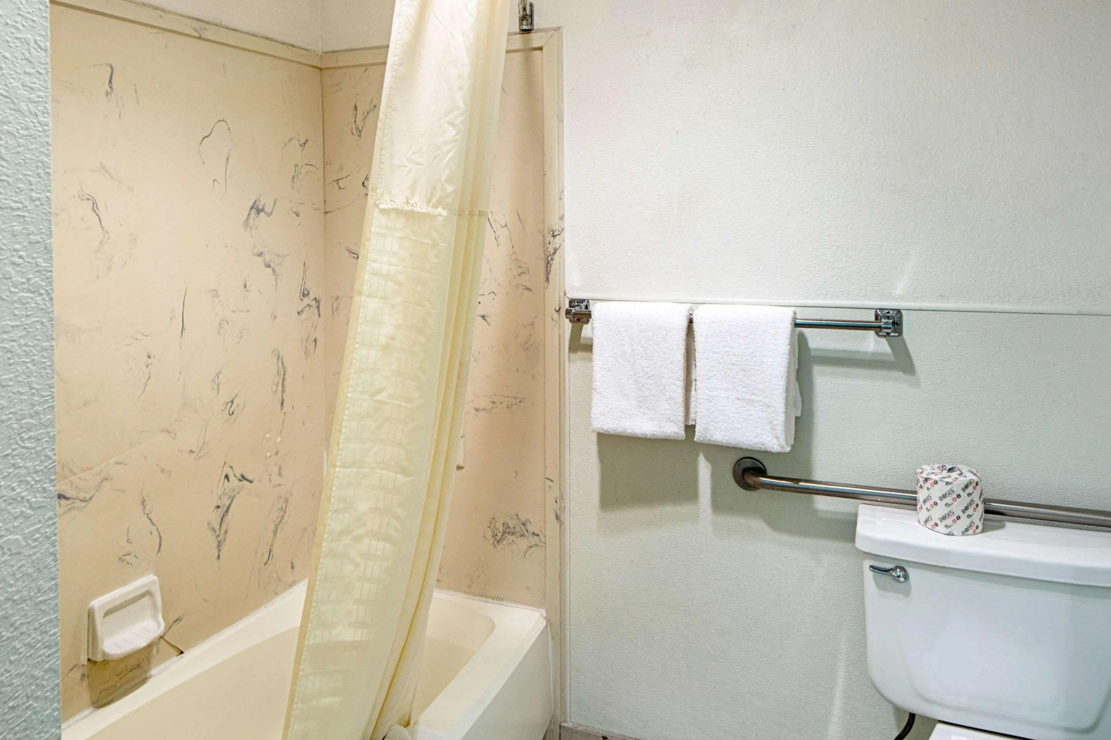 Rodeway Inn at Nevada State Capitol