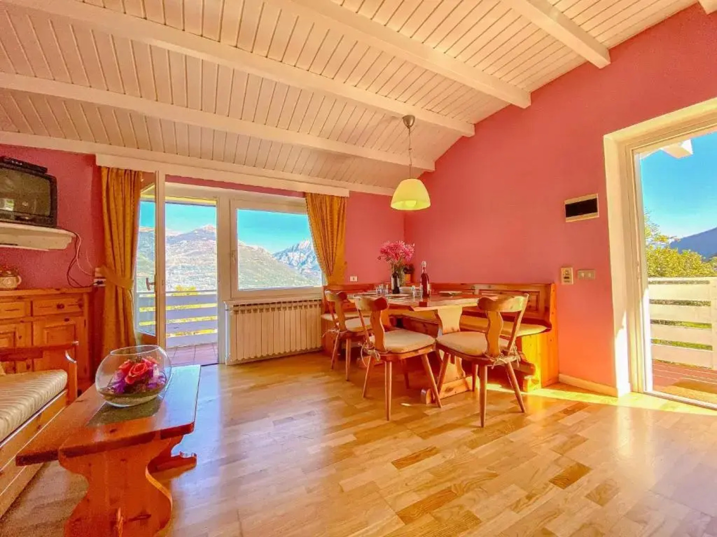 Sole 1 Terrassen Ferienwohnung mit Pool OG