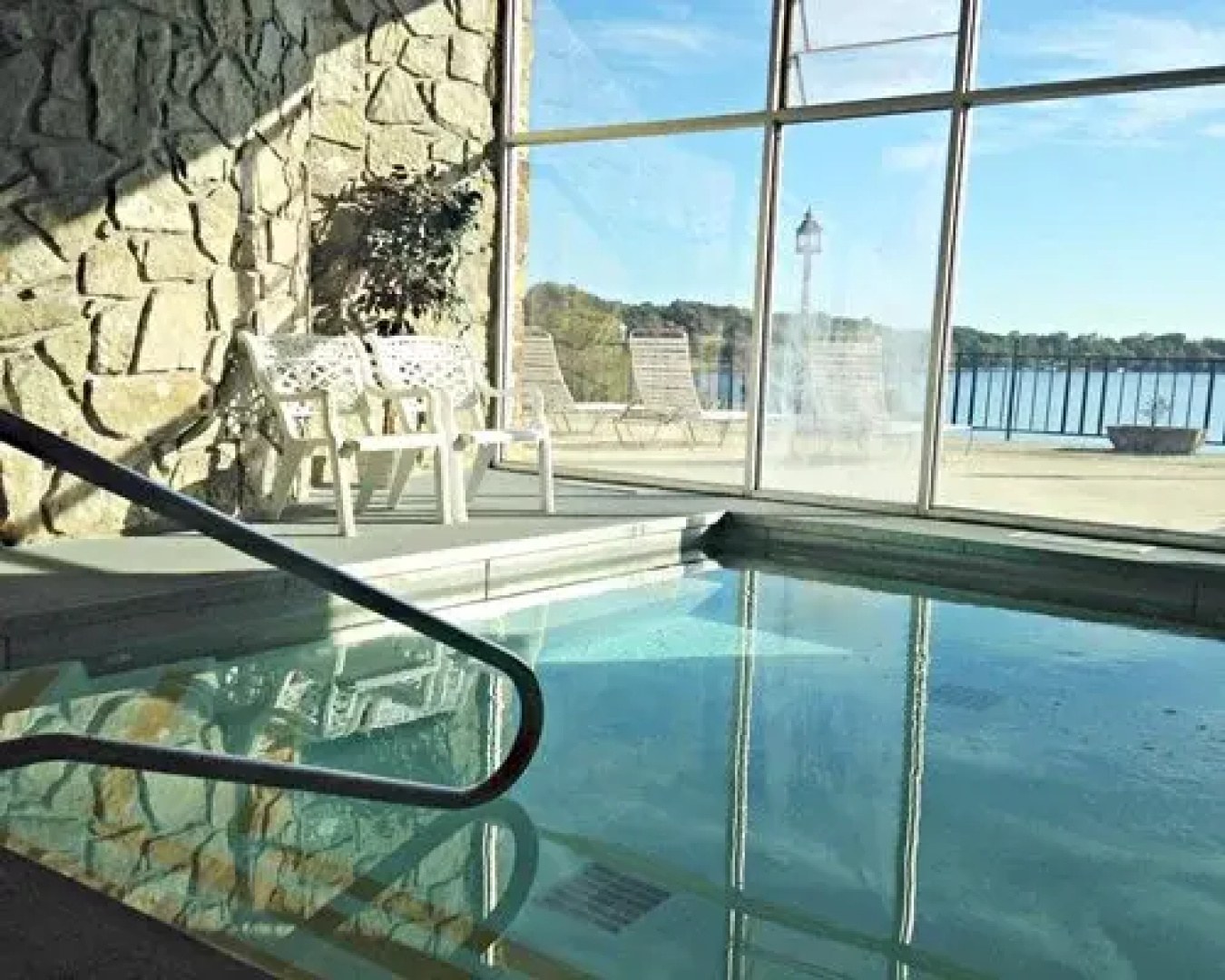 Mariner`s Pointe Resort