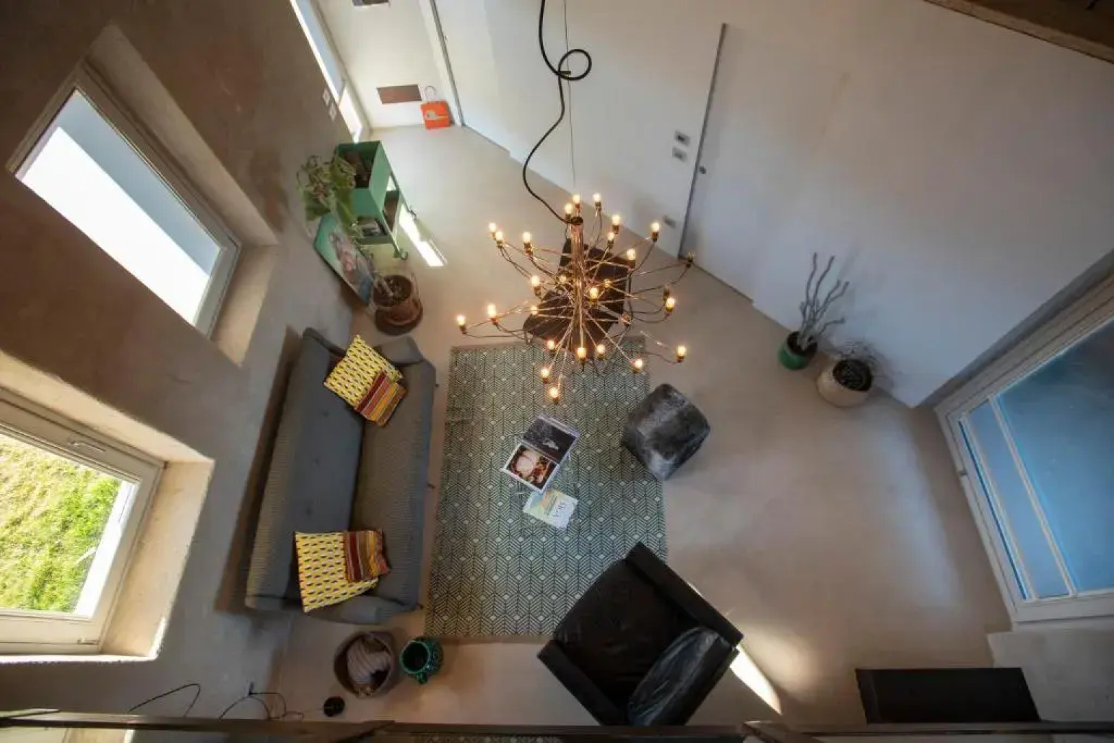 ROSTAGNI 1834 apt in villa with pool in the Barolo region