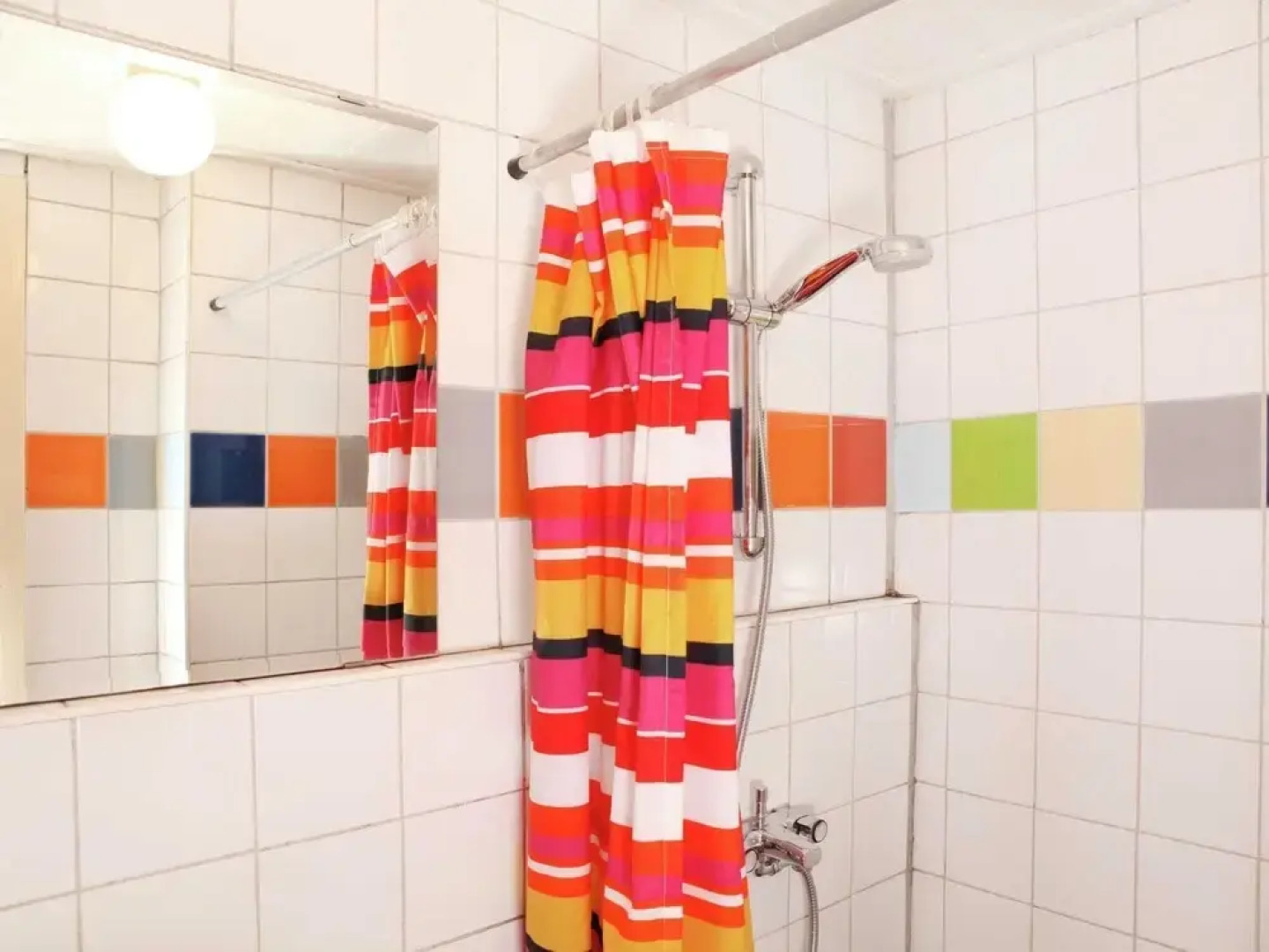 Lovely Holiday Home in Rheezerveen, in the Woods of Estate