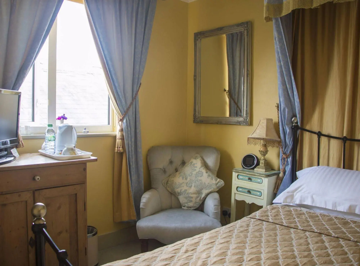 Albert & Victoria Guest House
