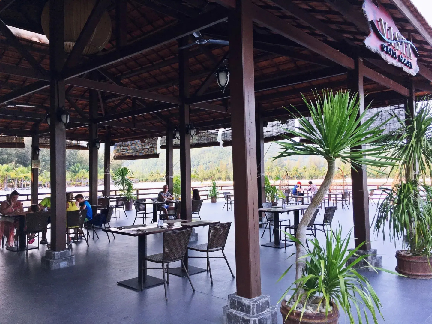 Diamond Bay Resort and Spa