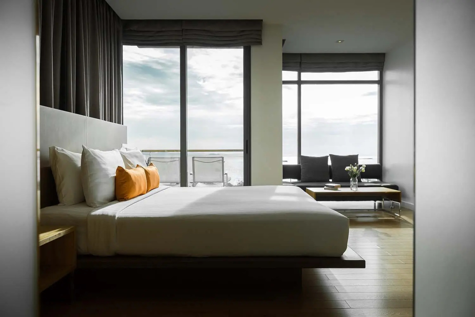 Seven Zea Chic Hotel