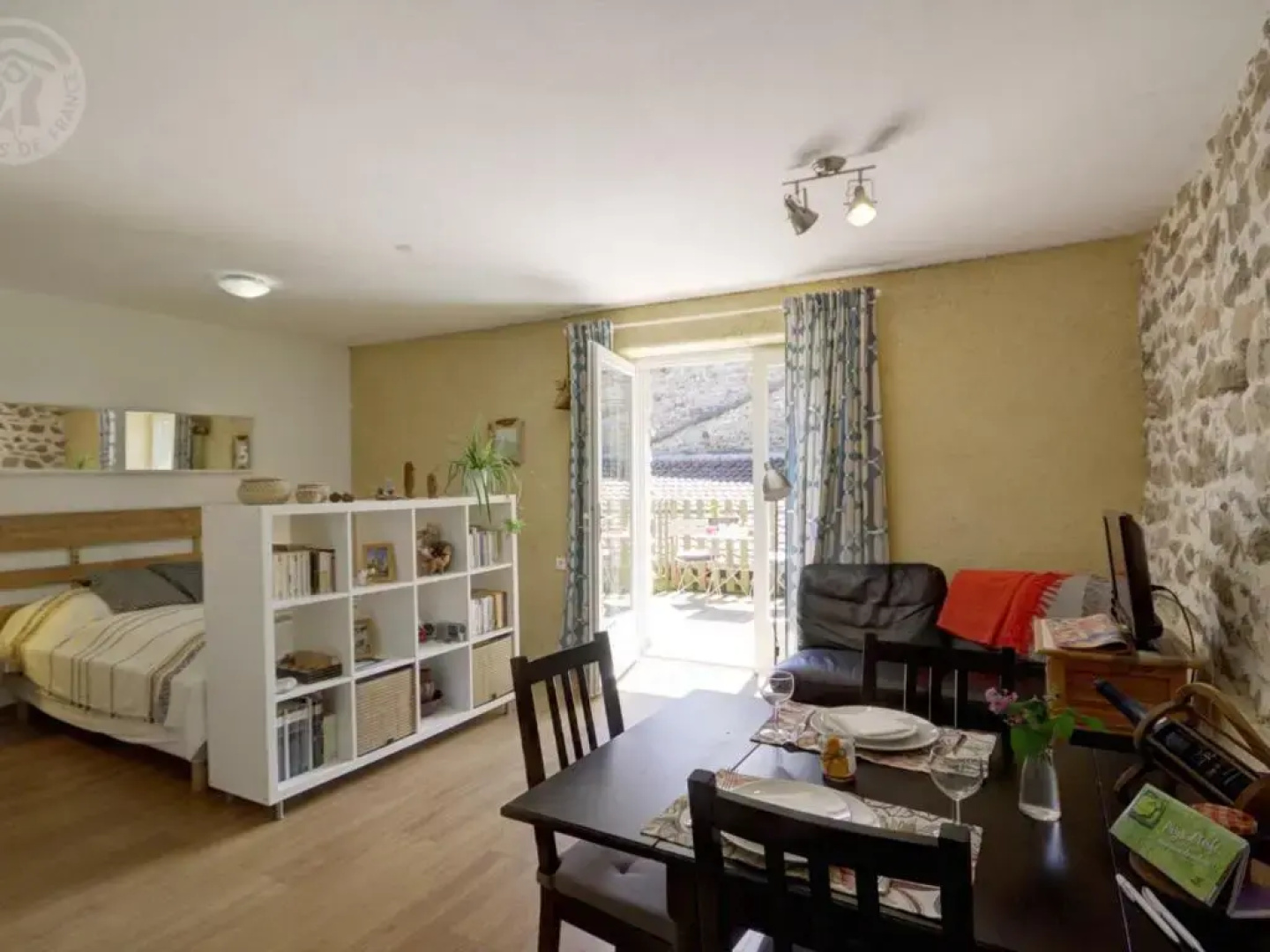 Appartement Saint-Priest-la-Prugne, 1 pièce, 2 personnes - FR-1-496-224