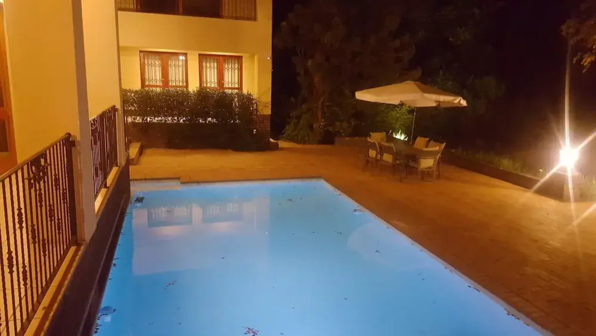 Executive Suite Woodmead East - Adults Only