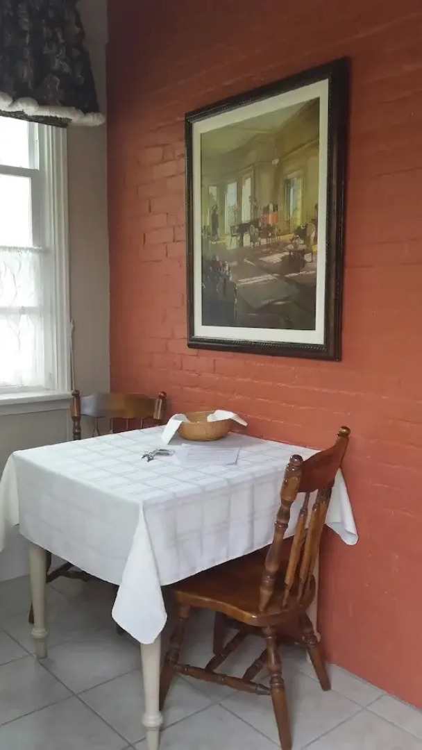 St. Vincent Row Suites