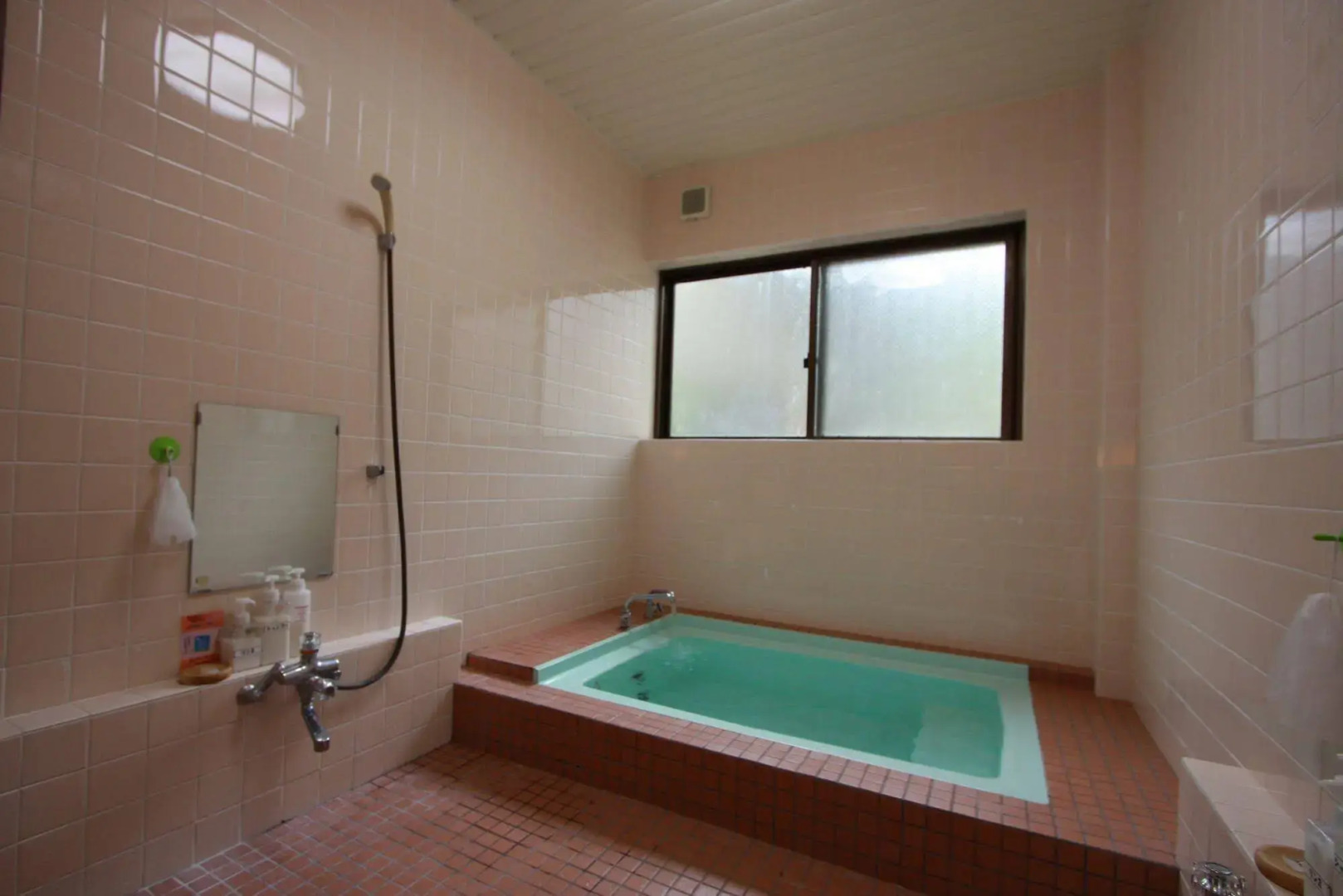 Nozawaonsen Azegamikan