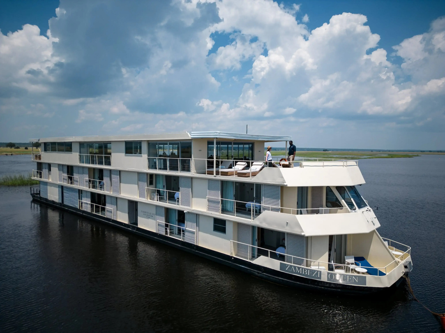 Zambezi Queen by Mantis