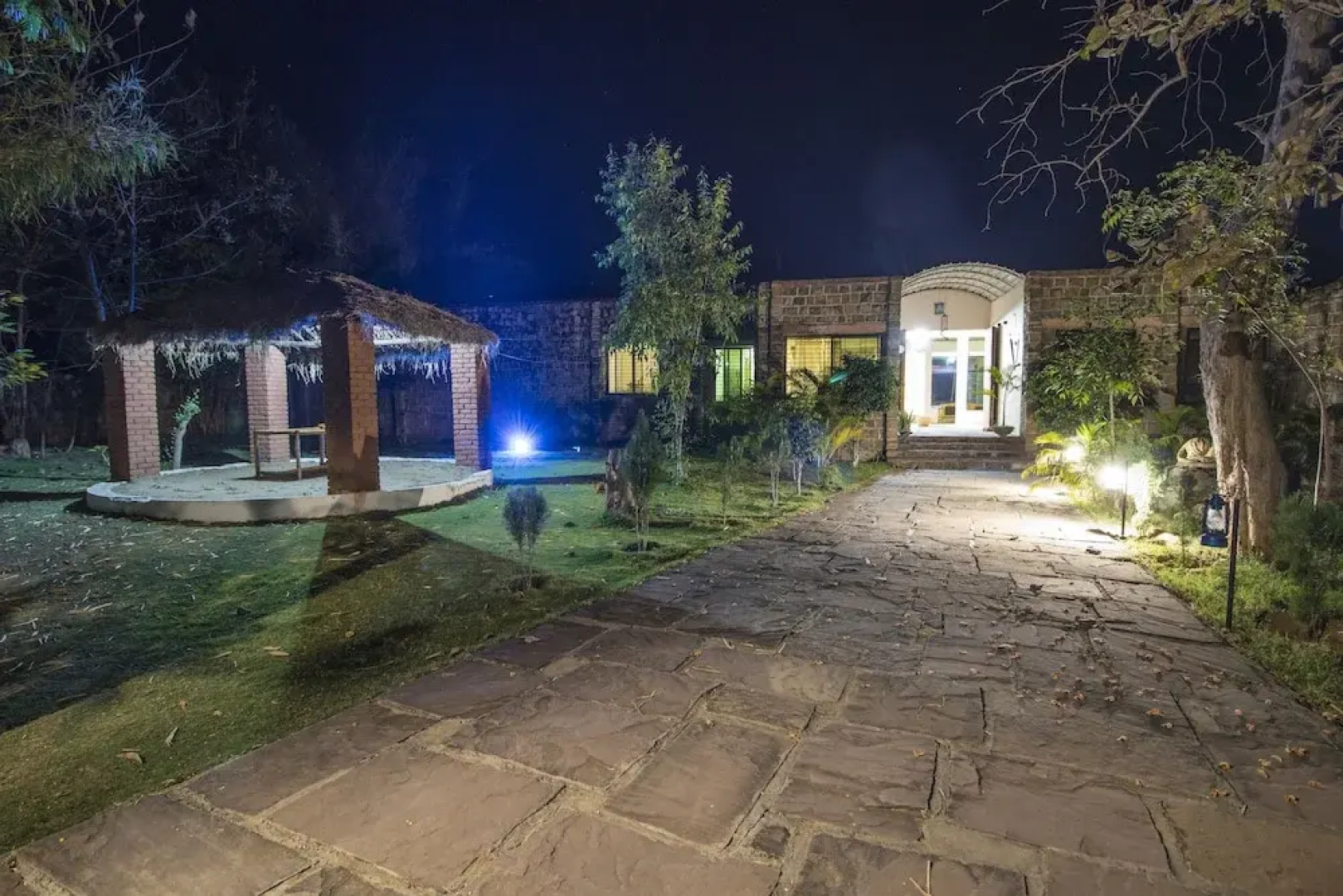 Mougli's Paradise Resort